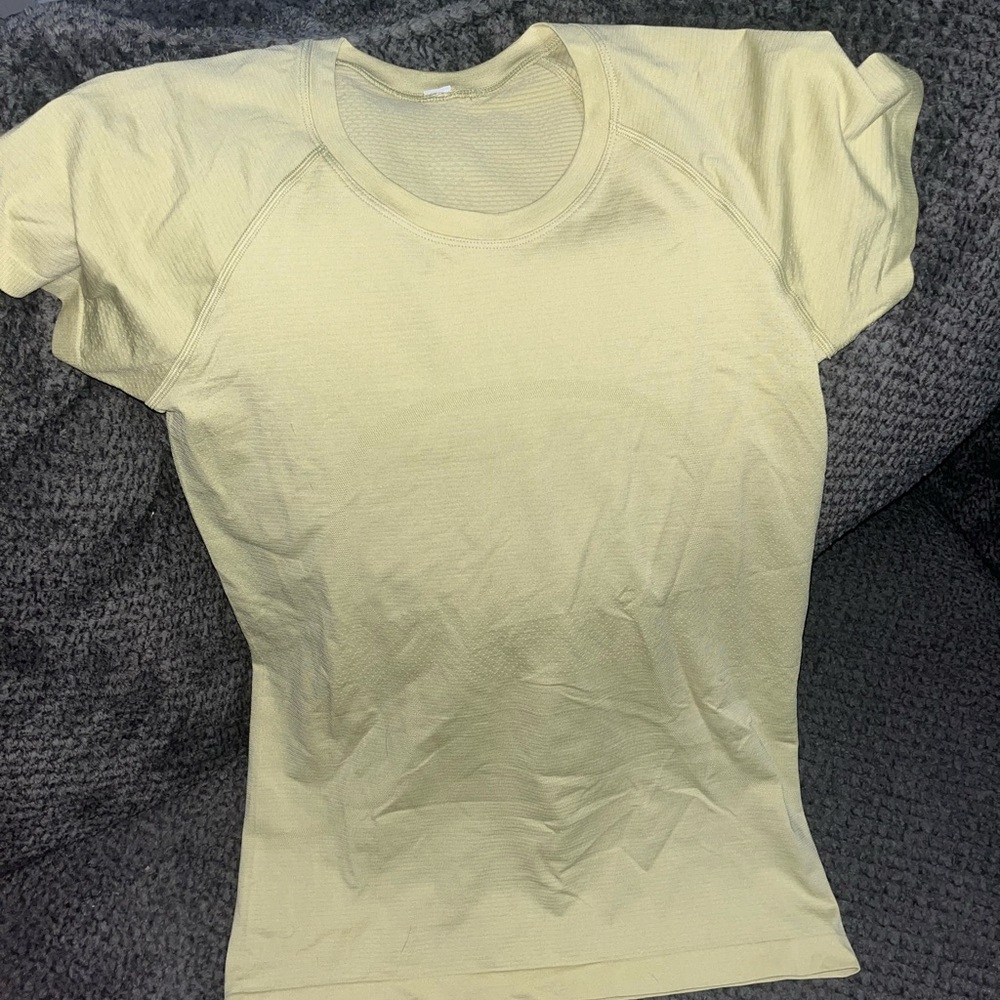Swiftly Tech Short Sleeve Shirt